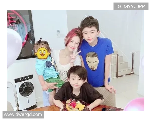 全球足球球星二代颜值排名揭晓明星后代颜值不输父辈球场风采