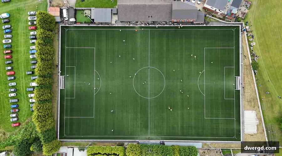 📱边看边聊，与全球球迷共享精彩时刻！💬